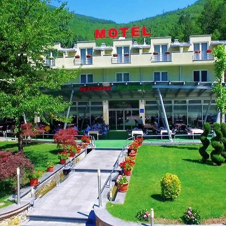 Motel Maksumic Jablanica Екстер'єр фото